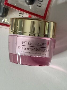Estee Lauder Resilience Multi-Effect Face